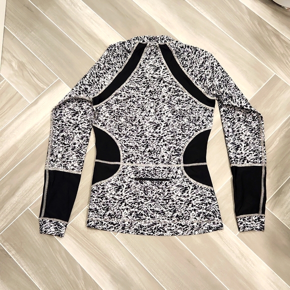 Lululemon Shirt - Picture 5 of 7